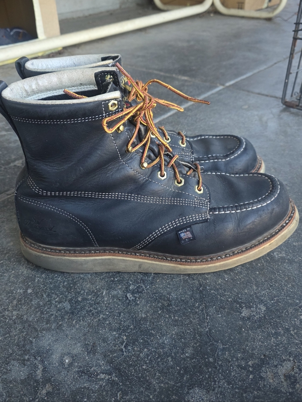 Thorogood American Heritage 6″ Black Moc Toe Boots MAXWear Wedge